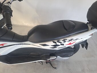 Honda PCX125 - 8