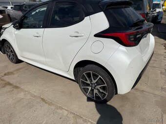 Toyota yaris 1.5i Dynamic Force 2022 motor start - 8
