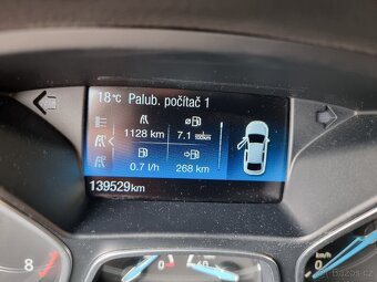 Ford Focus - 8
