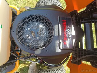 Zahradní traktor Cub Cadet XT2 PR95 - 8