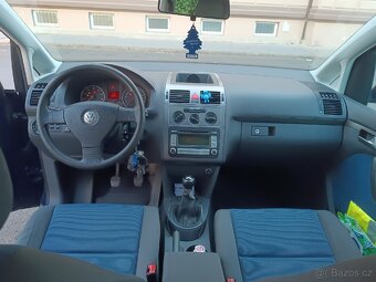 Volkswagen Touran 1.6i LPG. 2007. - 8