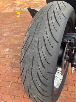 CF Moto 650NK - 8