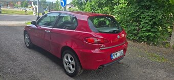 Alfa Romeo 147 1.6i 77kw rok-2005 - 8