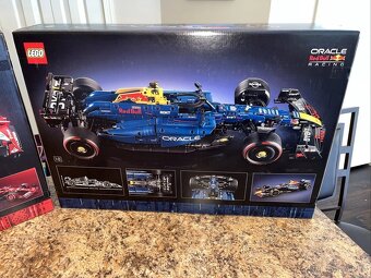 LEGO TECHNIC (42206) a Ferrari (42207) - 8