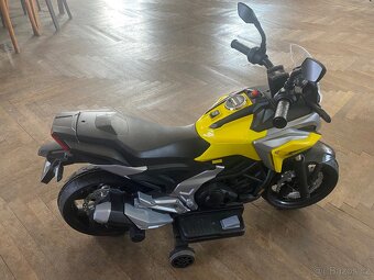 Dětská elektrická motorka Honda NC750X žlutá - 8