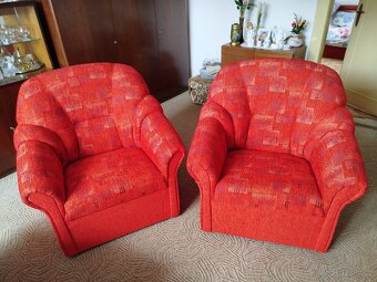 Skoro nová červená sedací souprava - 8