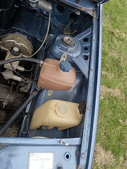 Favorit  r.v.1990 karbec pekny stav HP sporting - 8