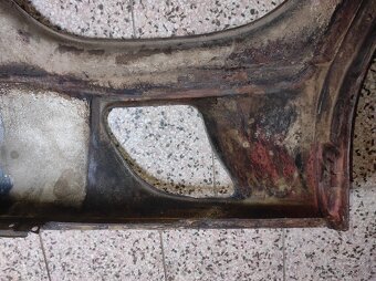 Škoda 1000MB blatníky, žárovka - 8