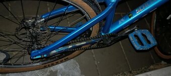 ROSE THE BRUCE SPĚCHÁ - 8