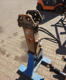 Bourací kladivo JCB 801 - 8
