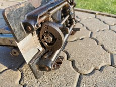 Šicí stroj Bobbin - 8