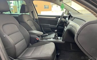 Prodám ŠKODA SUPERB COMBI 2.0 TDI, 125KW. ROK VÝROBY 2012. - 8