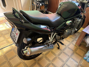 Suzuki Bandit 600 - 8