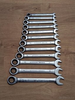 Gola sada 216 ks,ráčnové klíče - 8