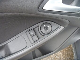 Ford Focus 1.5TDCI 70kW - 8