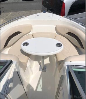 Motorový člun CHAPARRAL 236 XSS - 8