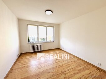 Pronájem bytu 2+1 s lodžií a šatnou, 60 m2, Karviná, ulice T - 8