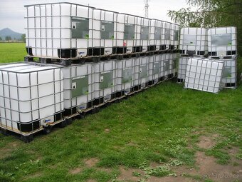 IBC kontejner,nádrž na vodu 1000 litrů,na pitnou také - 8