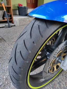 Suzuki Bandit 600 - 8