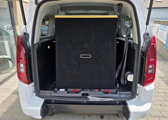 Toyota Proace City Verso 1.5-LONG-ÚPRAVA VOZÍČKÁŘ ZTP - 8
