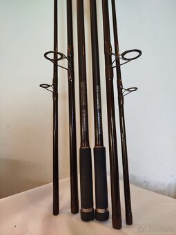 RYBÁŘSKÉ PRUTY MIVARDI IMPERIUM CARP 390SH 3,5 lb - 8