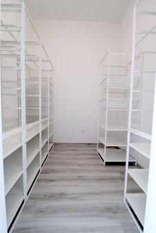 Rekonstruovaný byt 3+kk, 87 m2 s balkonem, Hradec Králové. - 8