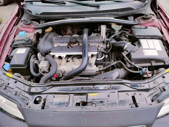 Volvo XC70 2,5T 154kw - Náhradní díly - 8