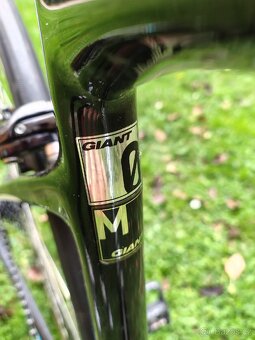 Silniční kolo GIANT DEFY celokarbon - 8