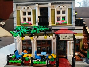 LEGO Creator 10243 Pařížská restaurace - 8