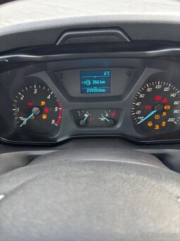 Ford Transit 7 míst - 8