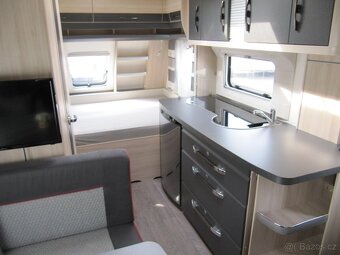 Prodám karavan Hobby 440 sf,r.v.2019 mover ,satelit ,markýza - 8