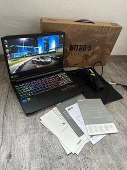 HERNÍ MAŠiNA- RGB Acer Nitro-i5 11.g/SSD/RTX/ - 8