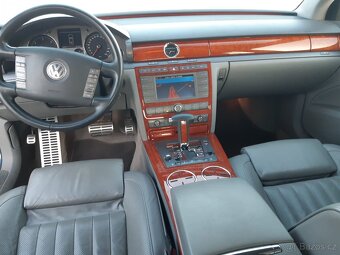 Volkswagen Phaeton - 8