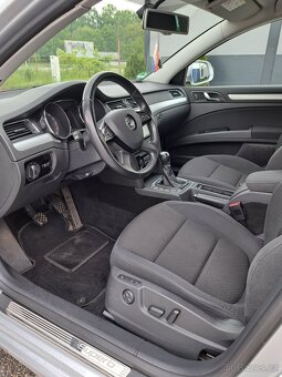 Škoda Superb Combi - 8
