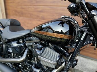 Harley-Davidson FXSE Pro Street Breakout - 8
