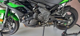 Kawasaki Versys 650 - 8
