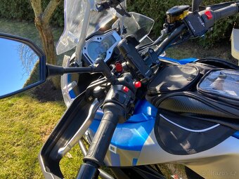 CF moto 650 MT Premium - 8