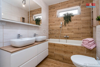 Prodej rodinného domu, 115 m², Vlkov pod Oškobrhem - 8