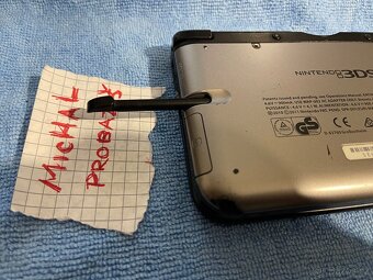 Nintendo 3DS XL - 8