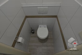Prodej bytu 2+1, 66 m2 včetně sklepa + balkón 5 m2, Brno- Bo - 8