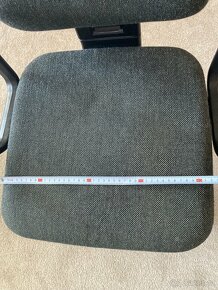 Kancelářská židle - 8
