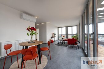 Prodej výjimečného penthousu 5+kk (122 m2), s terasou 47 m2, - 8