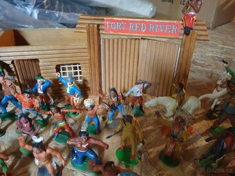 INDIÁNI A KOVBOJOVÉ Z NDR  320ks - 8