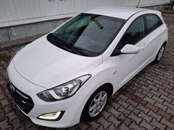 HYUNDAI i30 1.4 16V 74kw - 8