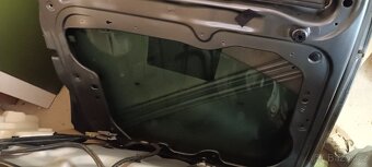 Zbytek náhradní dílů VW Touran - 8