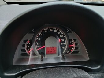 Volkswagen Fox 1,2 benzin STK 07/2027 - 8