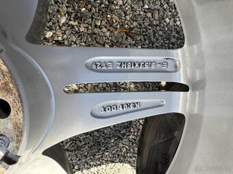 Originál ALU kola Audi A4 / A5 b9 pneu Goodyear - 8