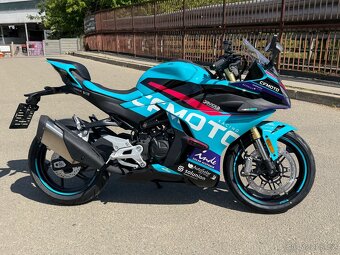 CFMOTO 450SR Champion Edition, Limitovaná edice 451 kusů - 8