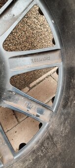 ALU Kola Ford R18/5x108/ ET52.5 /J7.5
6 000 Kč - 8