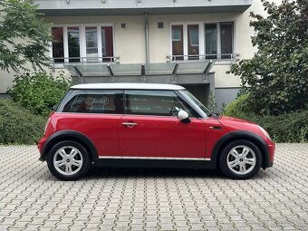 Mini Cooper One R50 1.6 85kW Najeto 105tis Klima ALU kola - 8